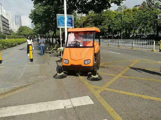 電動掃地機 電動掃地機